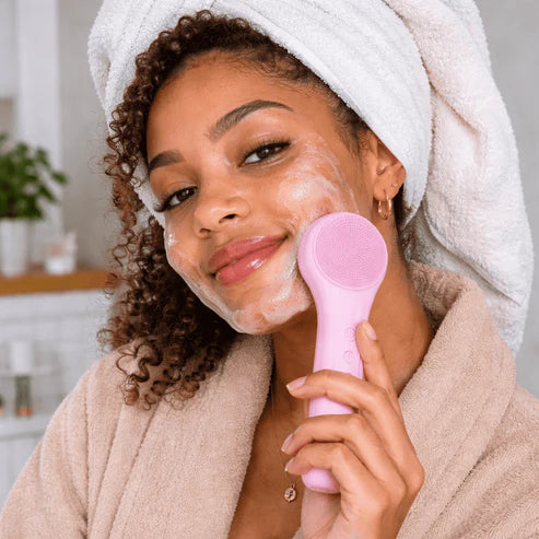 BetterGlow – 3-in-1 Waterproof Sonic Cleanser